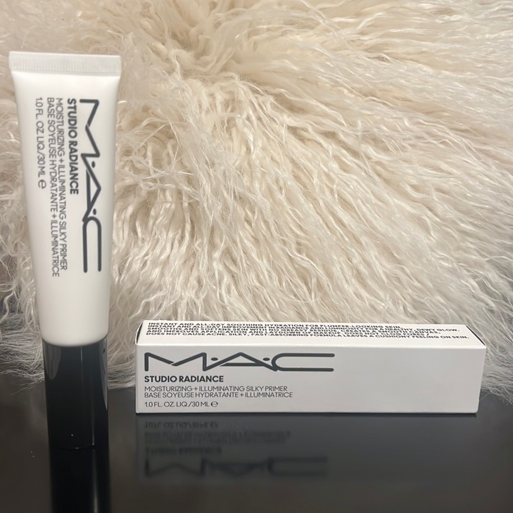 New STUDIO RADIANCE MOISTURIZING + ILLUMINATING SILKY PRIMER